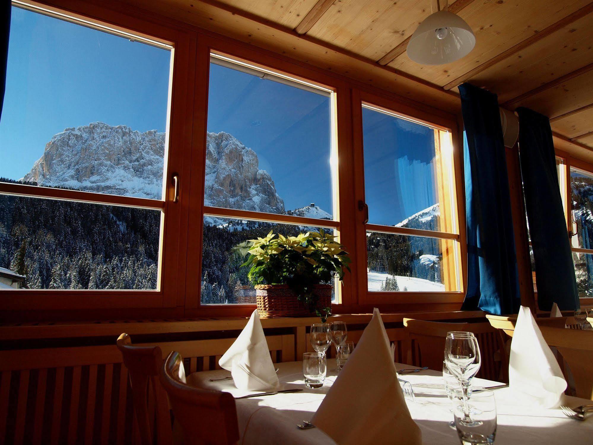 Hotel Meisules Selva di Val Gardena Exterior foto